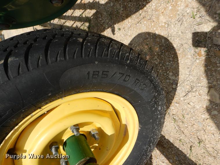 image for item FT9540 1990 John Deere 705 hay rake