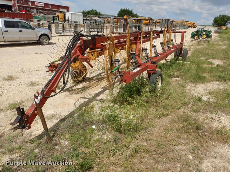 image for item FT9541 Hesston 3986 hay rake