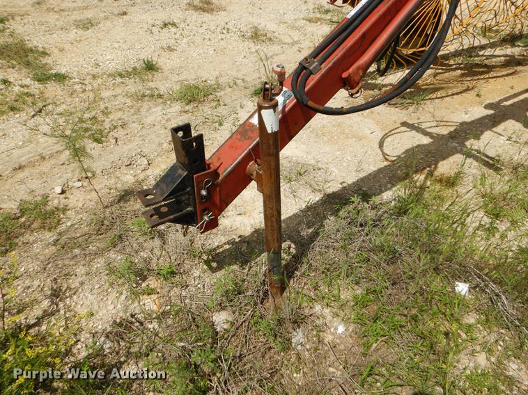 image for item FT9541 Hesston 3986 hay rake