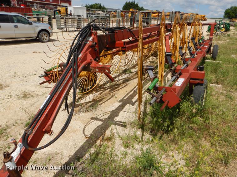 image for item FT9541 Hesston 3986 hay rake