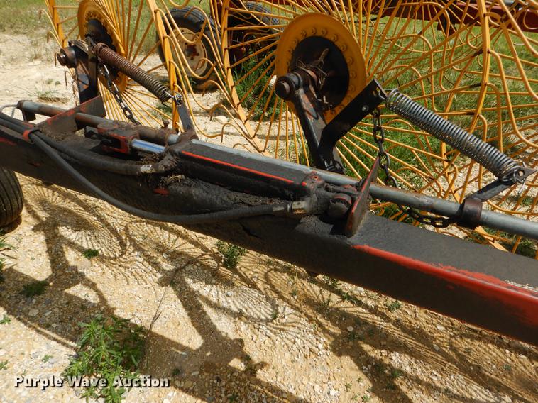 image for item FT9541 Hesston 3986 hay rake
