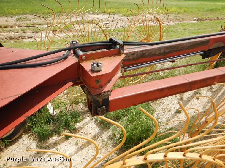image for item FT9541 Hesston 3986 hay rake