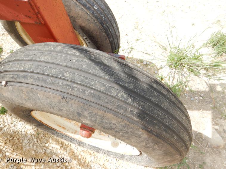 image for item FT9541 Hesston 3986 hay rake