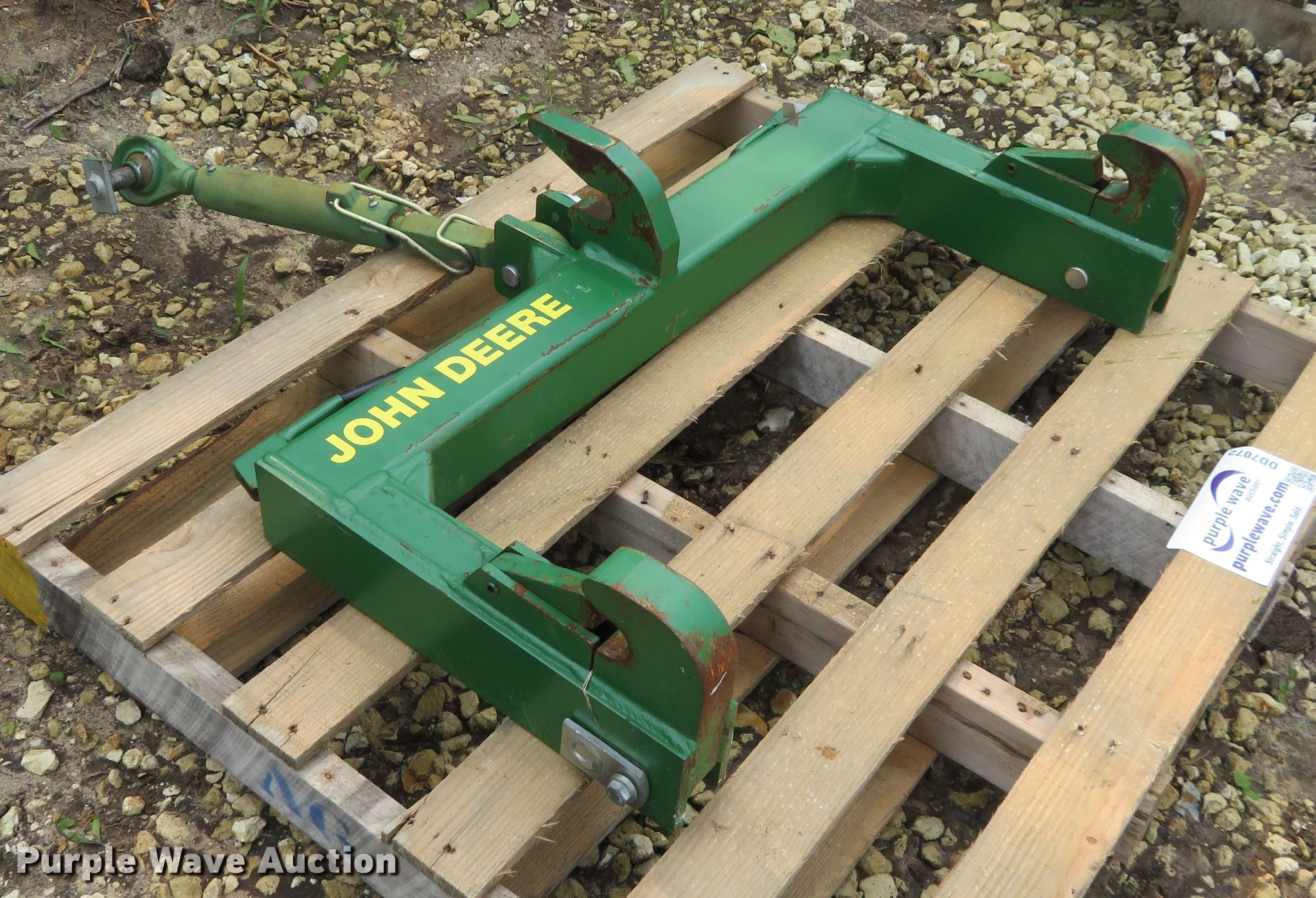 John Deere quick attach in El Dorado, KS Item DD7072 sold Purple Wave