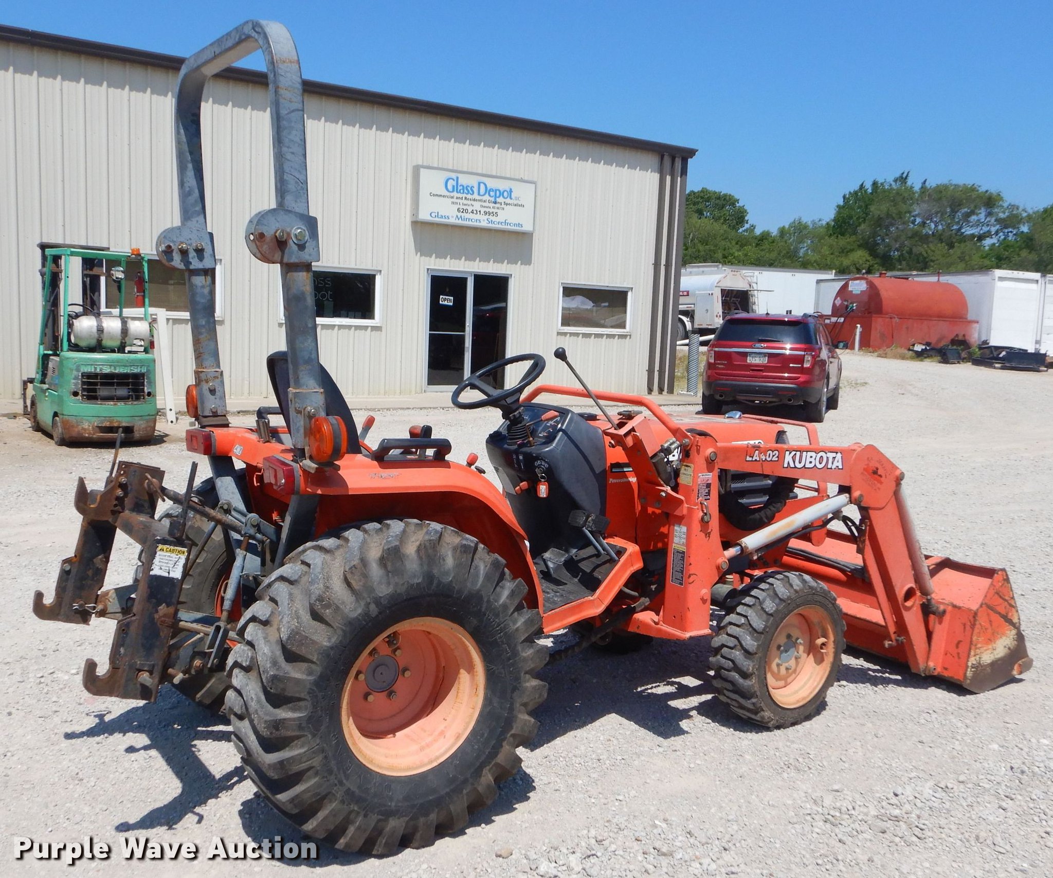 Kubota B2910 tractor in Chanute, KS Item ED9278 sold Purple Wave