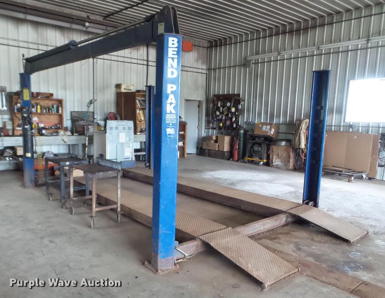 image for item DC4577 Bend-Pac SP12SS four post automotive lift