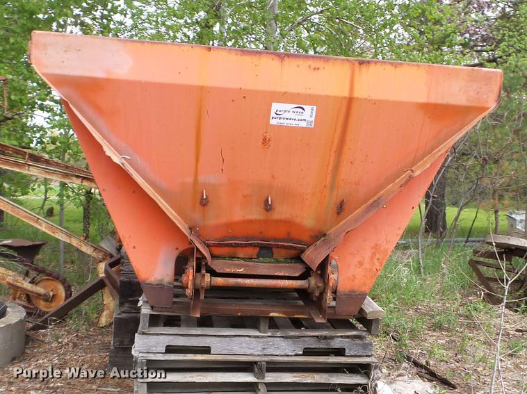 image for item DC4585 Spreader