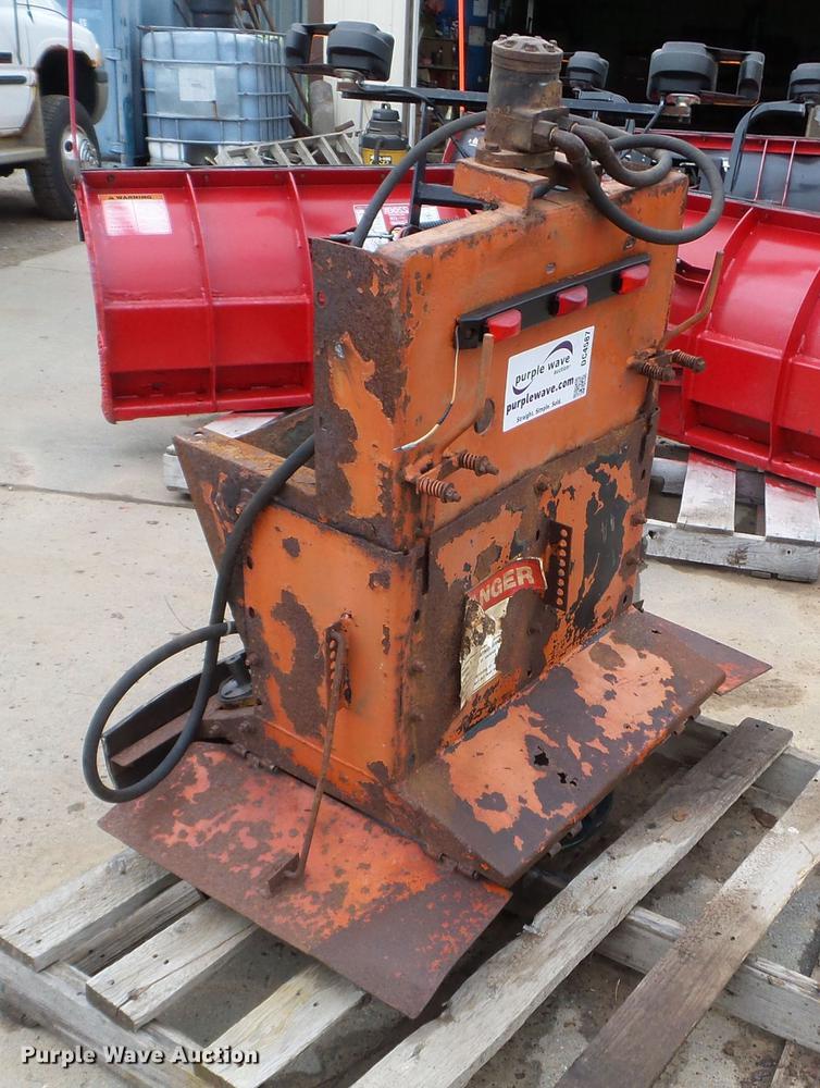 image for item DC4587 Tailgate spreader