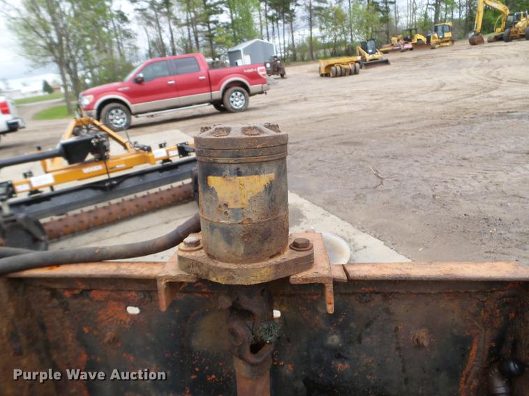 image for item DC4587 Tailgate spreader