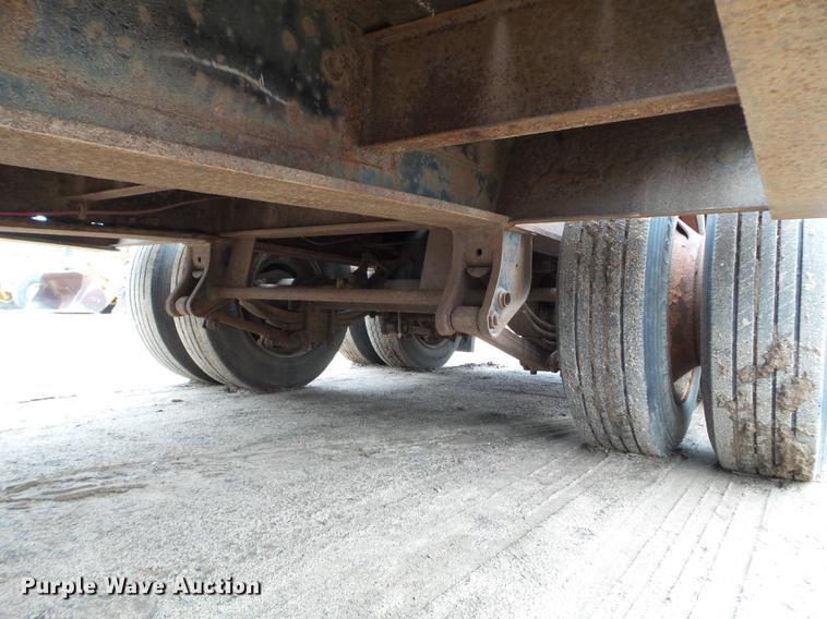 image for item DC4591 1994 Fontaine FLT-7-35HBT drop deck equipment trailer