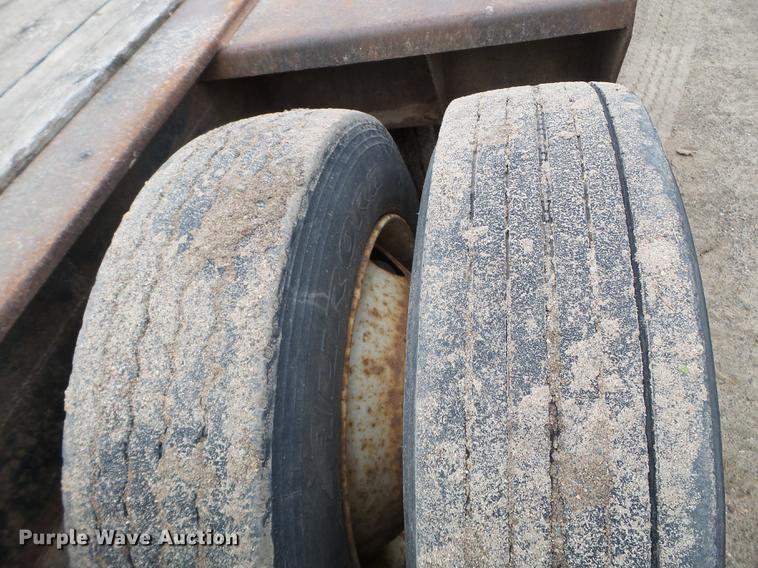 image for item DC4591 1994 Fontaine FLT-7-35HBT drop deck equipment trailer