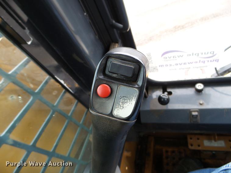 image for item DC4592 1999 Case 85XT skid steer