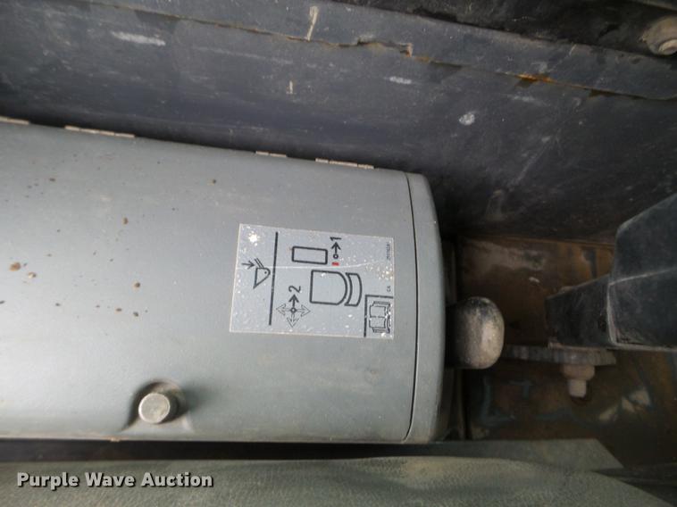 image for item DC4592 1999 Case 85XT skid steer