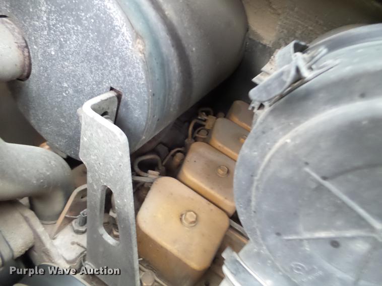 image for item DC4592 1999 Case 85XT skid steer