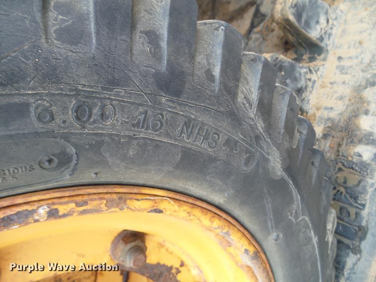 image for item DC4592 1999 Case 85XT skid steer