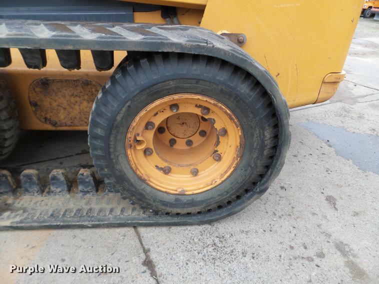 image for item DC4592 1999 Case 85XT skid steer