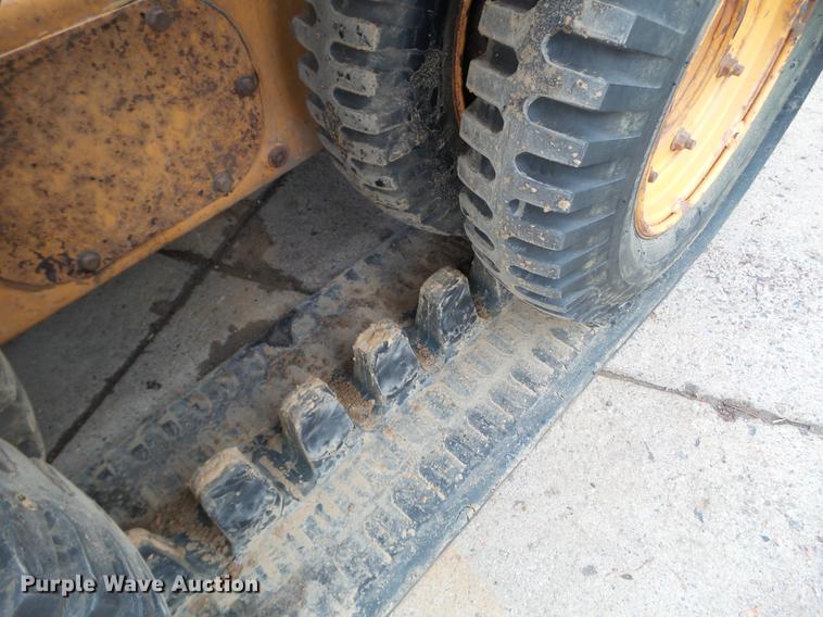 image for item DC4592 1999 Case 85XT skid steer