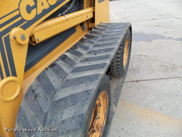 image for item DC4592 1999 Case 85XT skid steer