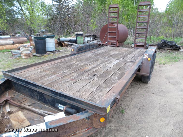 image for item DC4596 2002 Towmaster T14-DD equipment trailer