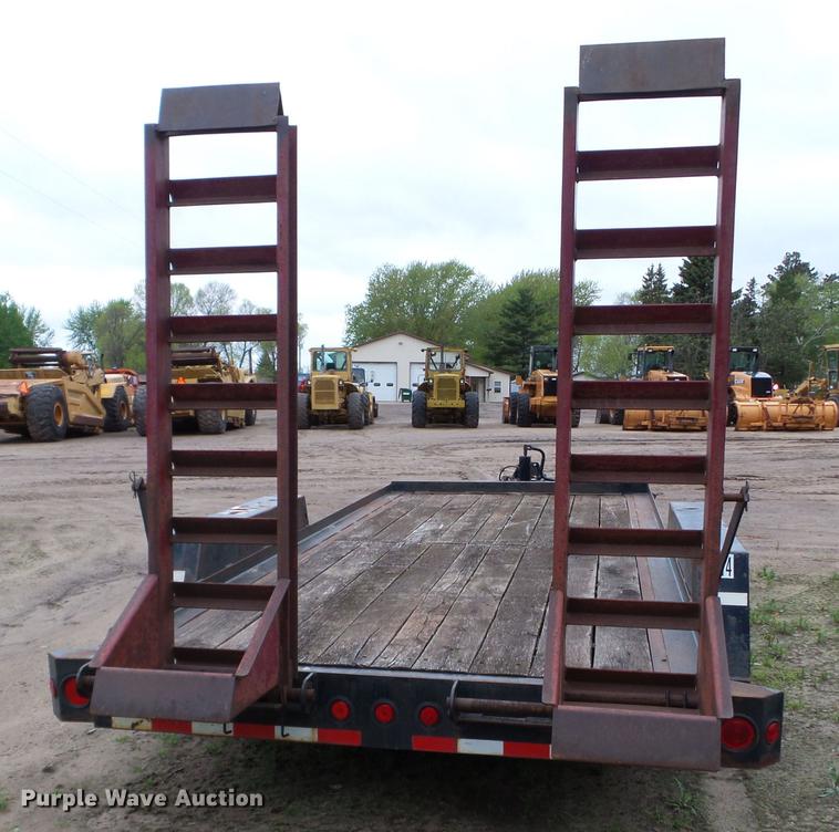 image for item DC4596 2002 Towmaster T14-DD equipment trailer