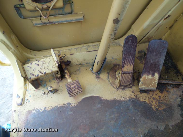 image for item DC4597 1991 Caterpillar 615C Series II elevating scraper