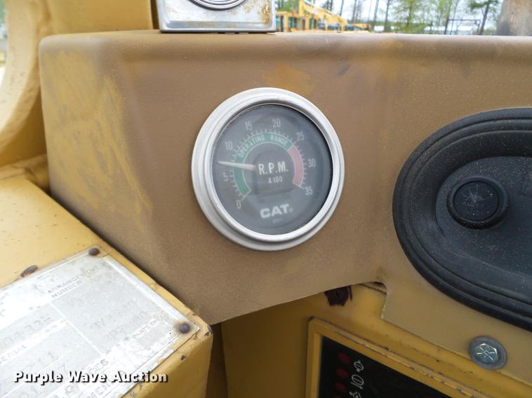 image for item DC4597 1991 Caterpillar 615C Series II elevating scraper