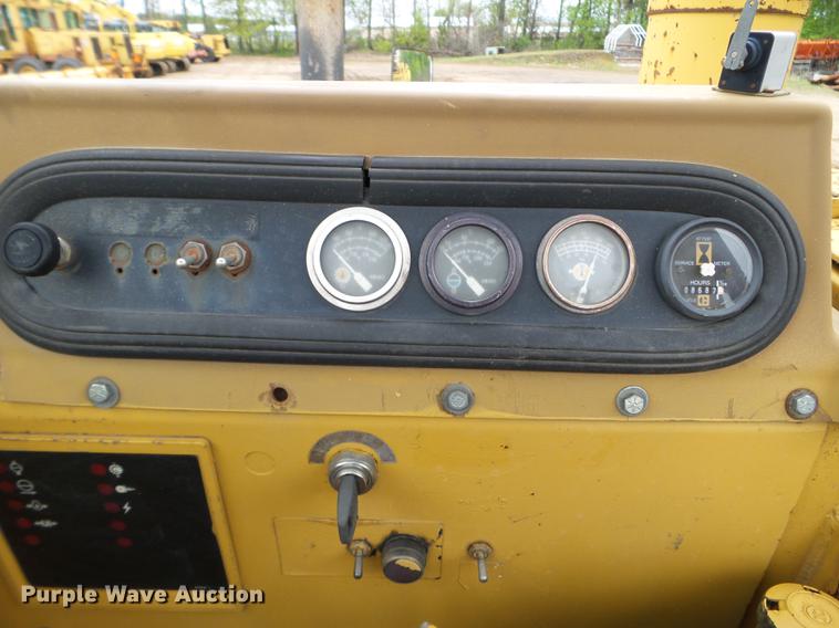 image for item DC4597 1991 Caterpillar 615C Series II elevating scraper