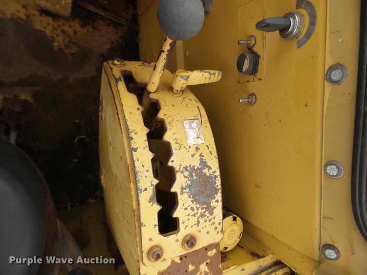 image for item DC4597 1991 Caterpillar 615C Series II elevating scraper