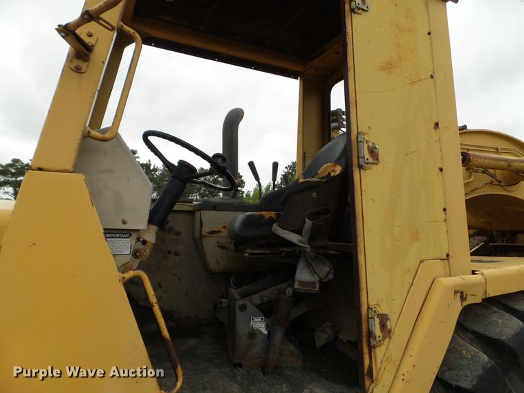 image for item DC4598 1990 John Deere 862B elevating scraper
