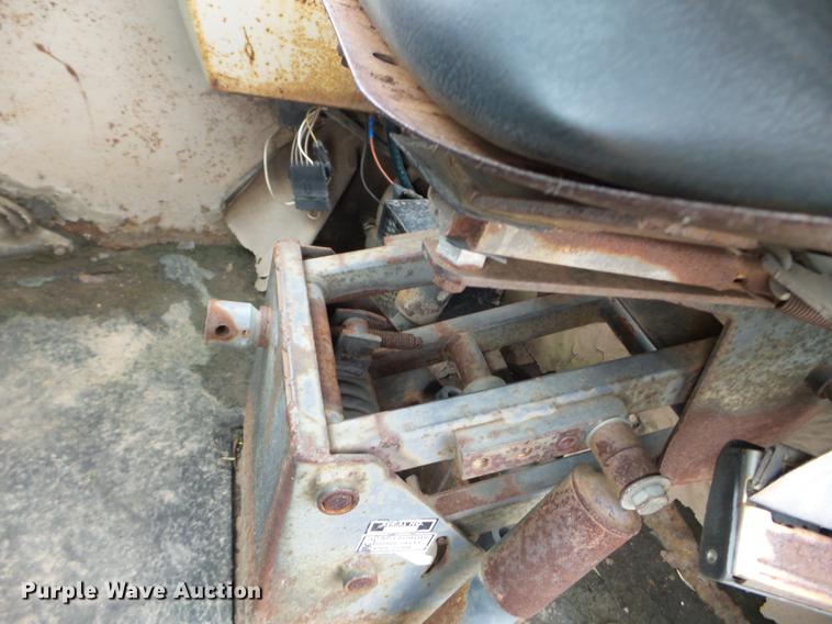 image for item DC4598 1990 John Deere 862B elevating scraper