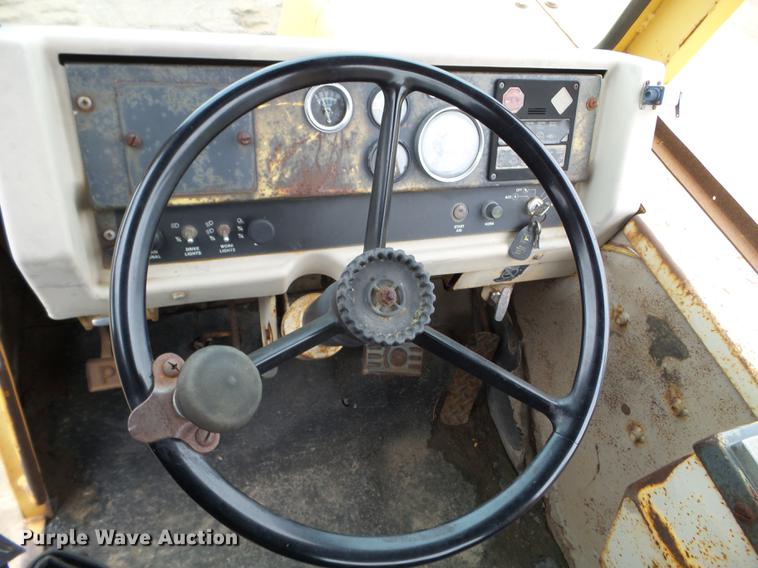 image for item DC4598 1990 John Deere 862B elevating scraper