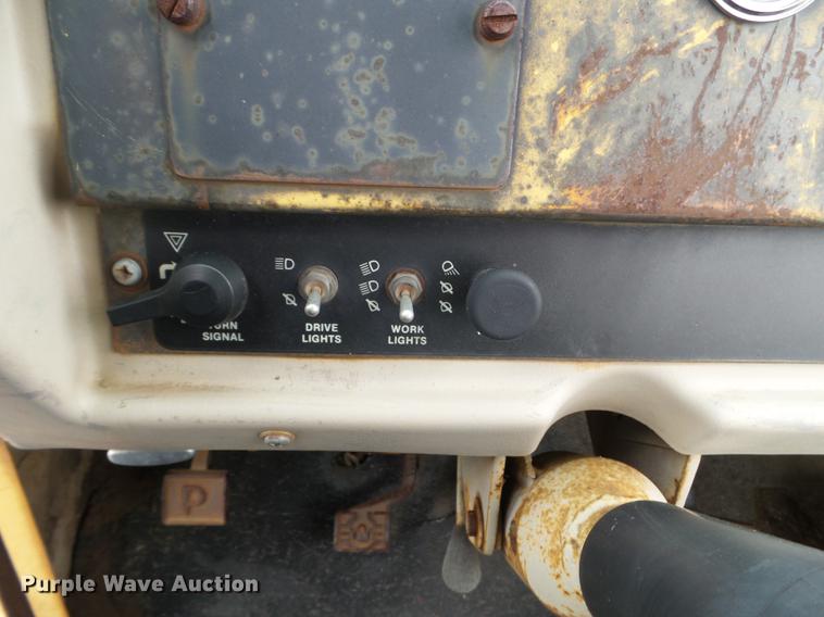 image for item DC4598 1990 John Deere 862B elevating scraper