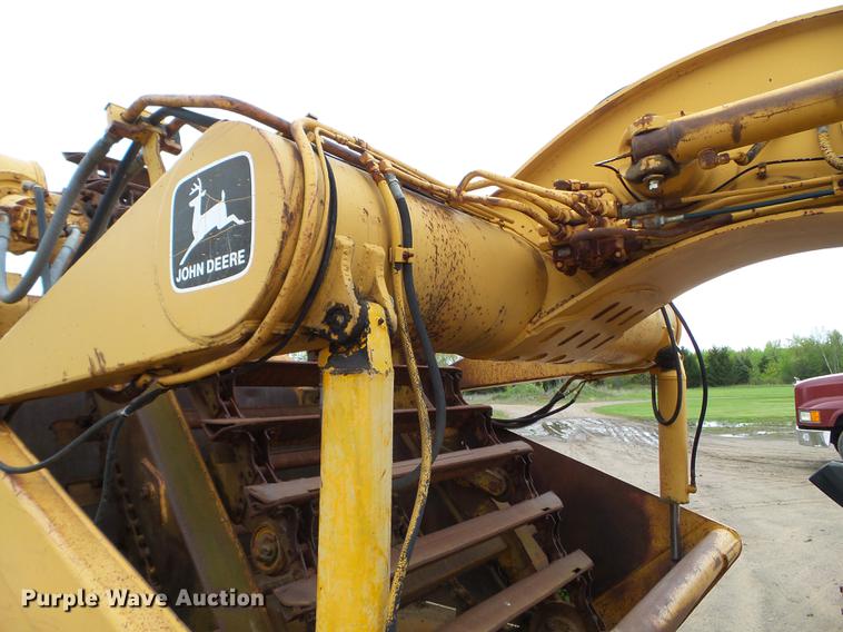 image for item DC4598 1990 John Deere 862B elevating scraper
