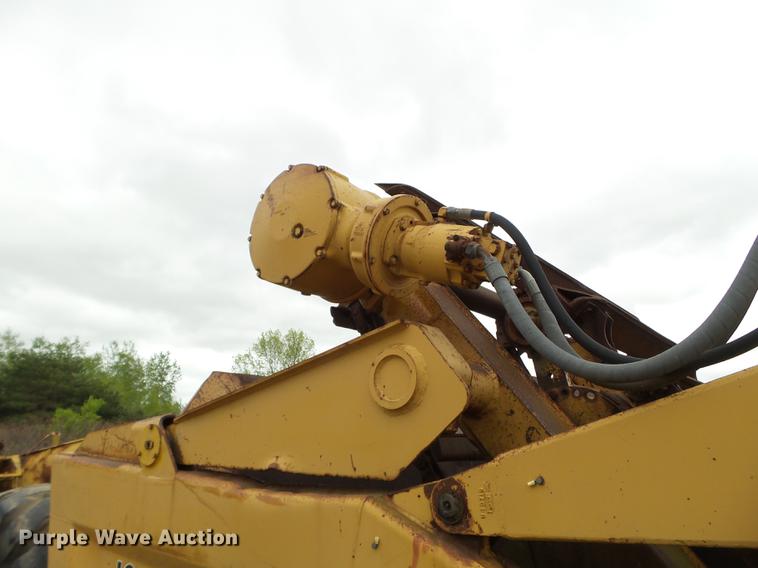 image for item DC4598 1990 John Deere 862B elevating scraper