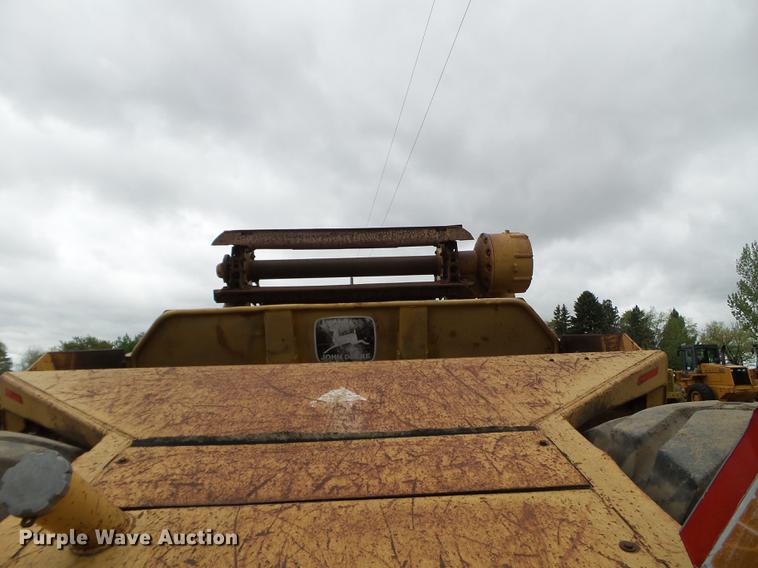 image for item DC4598 1990 John Deere 862B elevating scraper