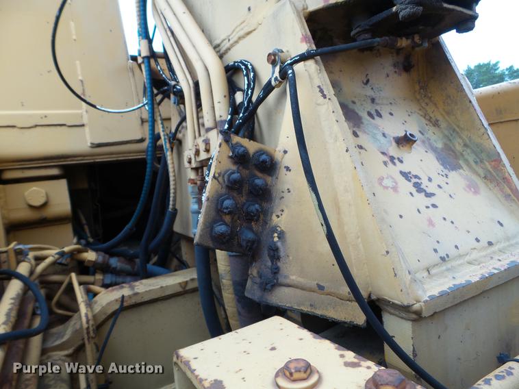 image for item DC4598 1990 John Deere 862B elevating scraper