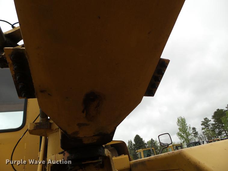 image for item DC4598 1990 John Deere 862B elevating scraper