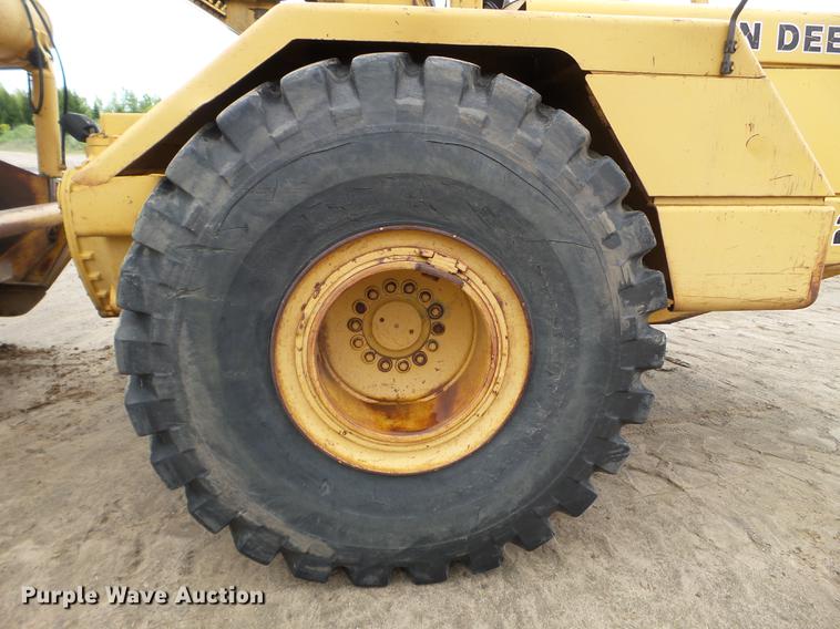 image for item DC4598 1990 John Deere 862B elevating scraper