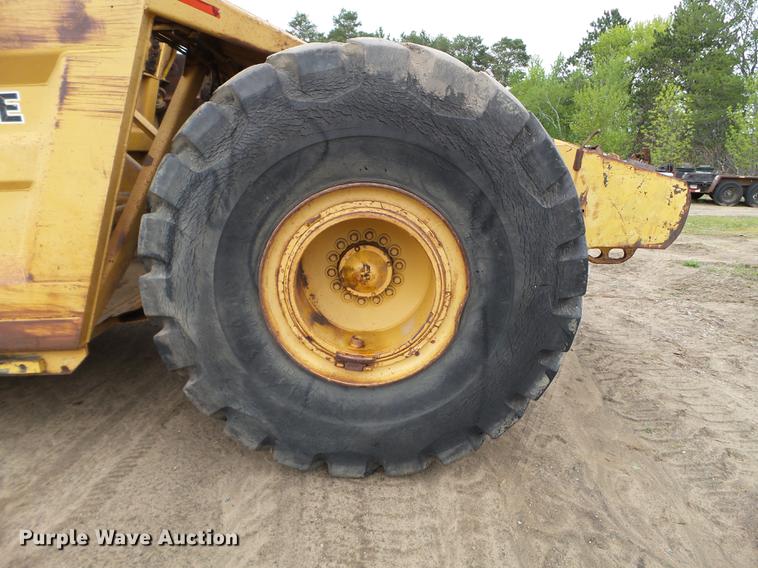 image for item DC4598 1990 John Deere 862B elevating scraper