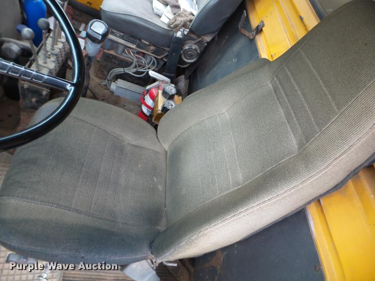 image for item DC4599 1988 Ford L9000 dump truck