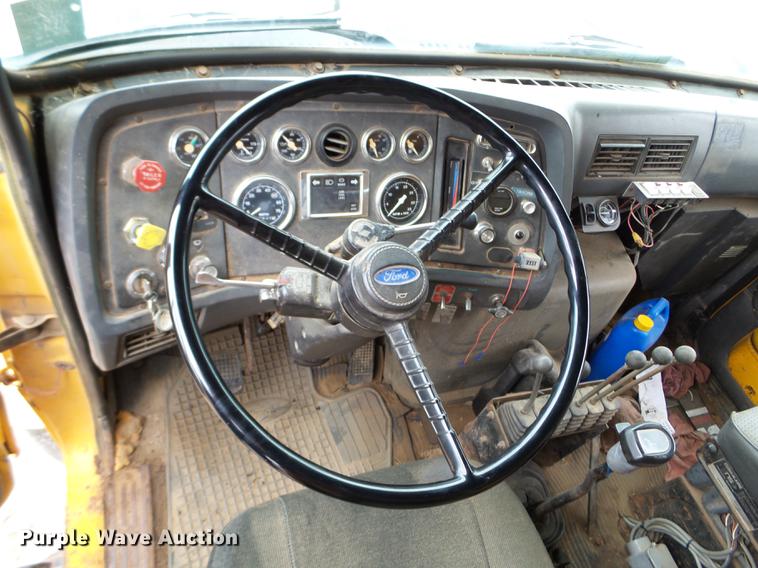 image for item DC4599 1988 Ford L9000 dump truck