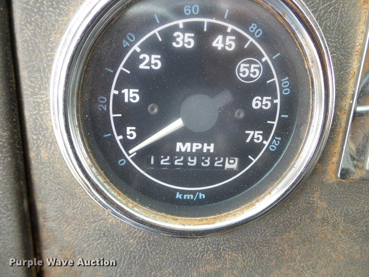 image for item DC4599 1988 Ford L9000 dump truck