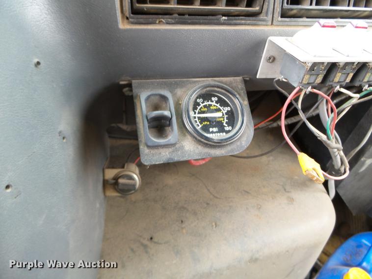 image for item DC4599 1988 Ford L9000 dump truck