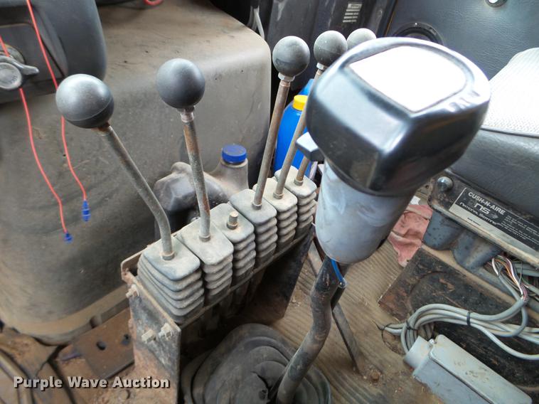 image for item DC4599 1988 Ford L9000 dump truck