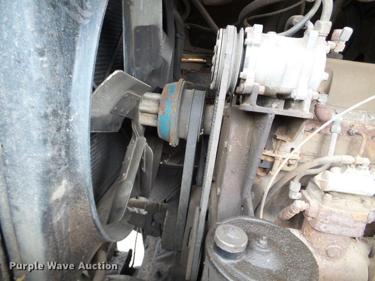 image for item DC4599 1988 Ford L9000 dump truck