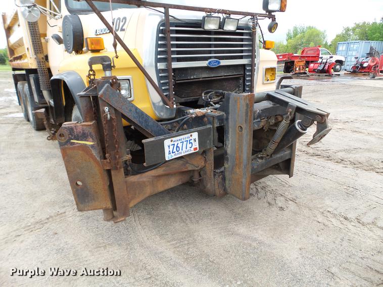 image for item DC4599 1988 Ford L9000 dump truck