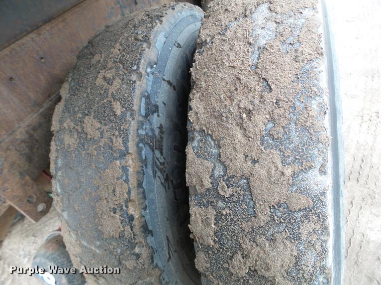 image for item DC4599 1988 Ford L9000 dump truck