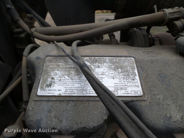 image for item DC4602 1991 Mack RD690S dump truck