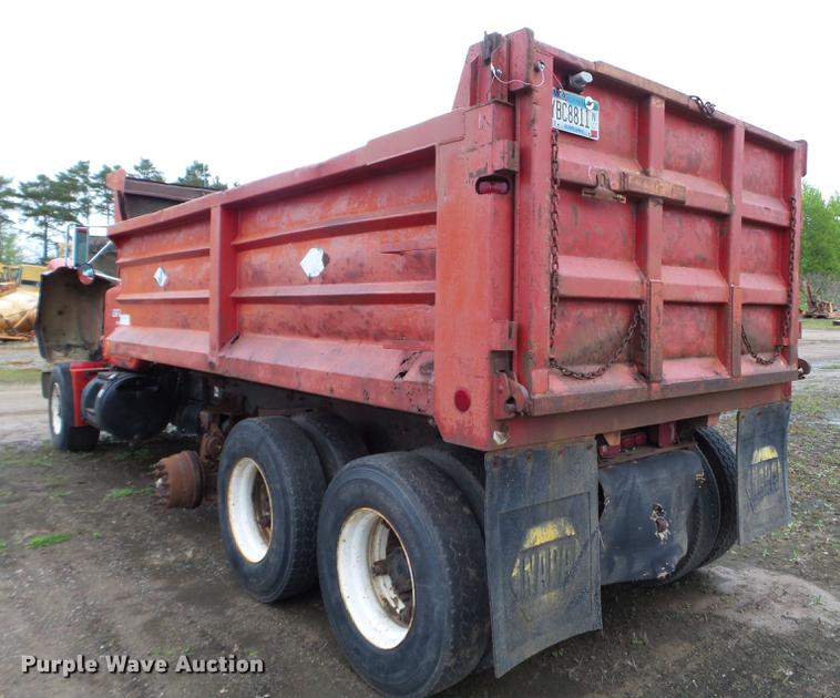 image for item DC4602 1991 Mack RD690S dump truck