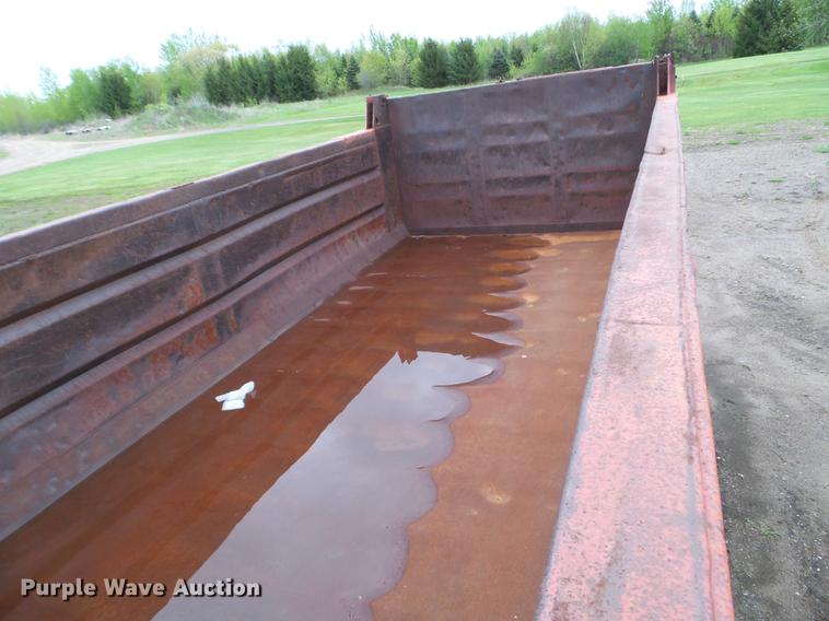 image for item DC4602 1991 Mack RD690S dump truck